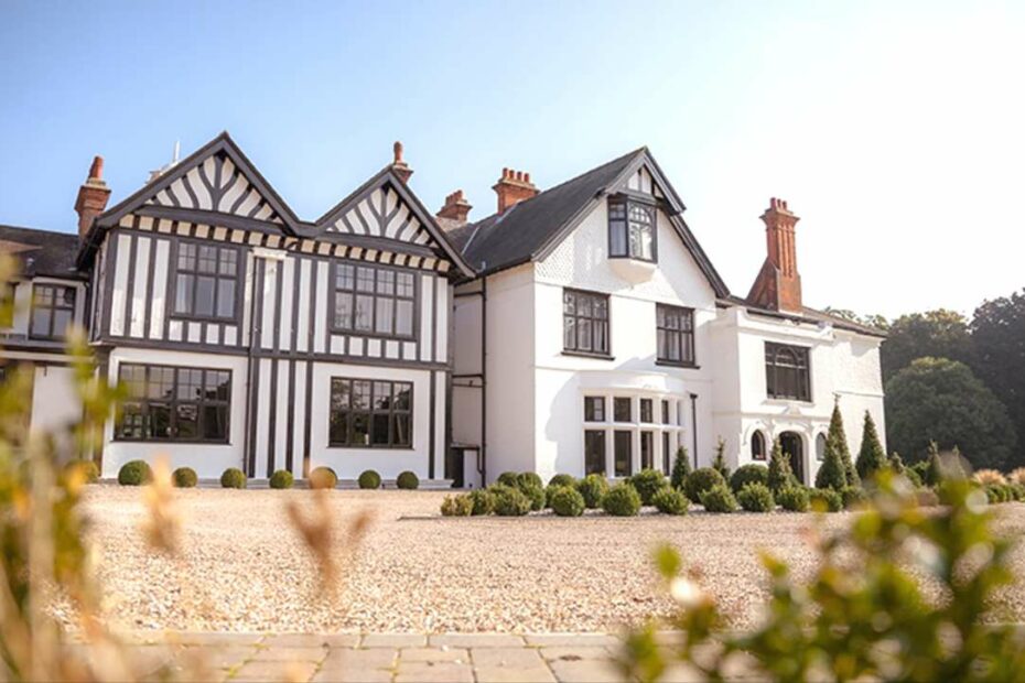 Swynford Manor Weddings by Select Mobile Disco & DJ Hire