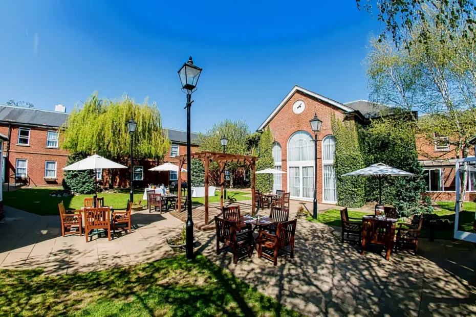 Holiday Inn Milton Keynes East Wedding DJ Hire & Disco Hire